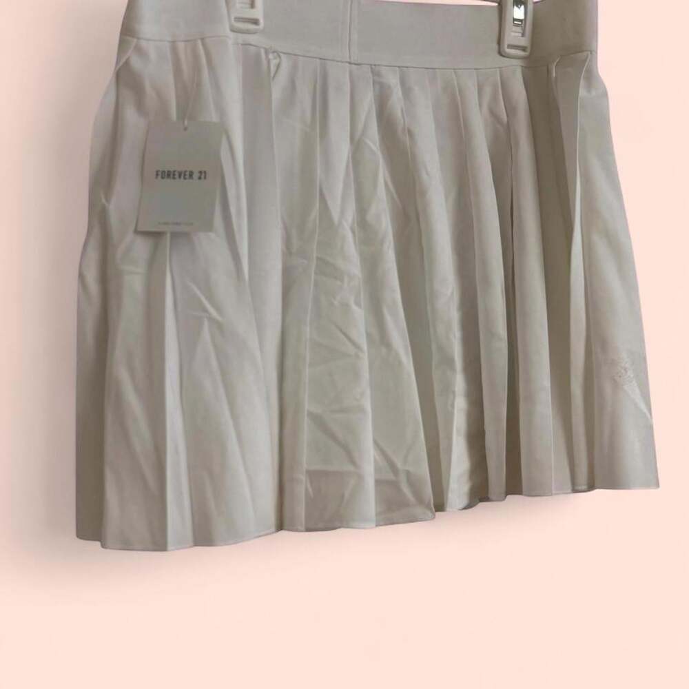 Forever 21 Women's White Skirt